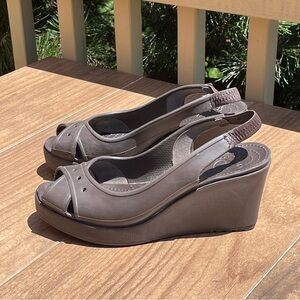 Crocs Farrah Slingback Wedge Heels Peep Toe Sandals Brown Size 9